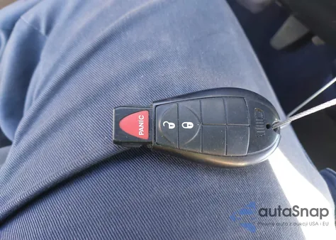 2017 Ram 1500 Express 4X4 6'4 Box z USA, uszkodzony, nr VIN 1C6RR7FT0HS674664